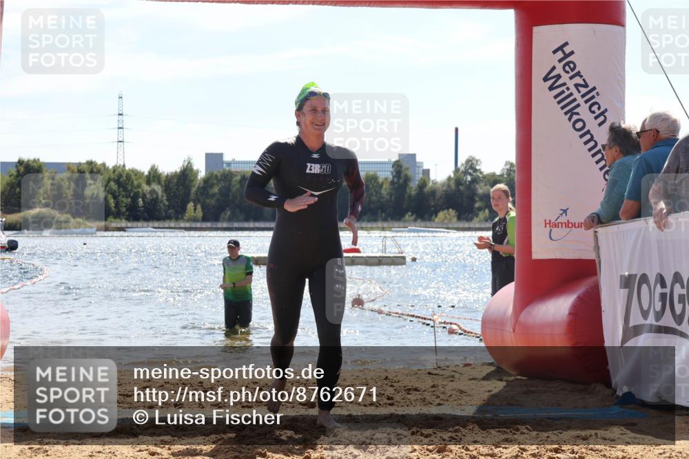07.09.2025 - 19. Norderstedt Triathlon Luisa Fischer http://msf.ph/oto/8762671 07.09.2025 14:33:16 Schwimmen 466 meine-sportfotos.de