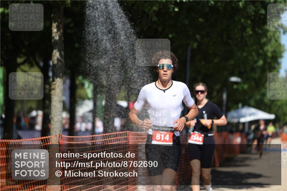 07.09.2025 - 19. Norderstedt Triathlon Michael Strokosch http://msf.ph/oto/8762690 07.09.2025 13:18:32 Laufen 313, 814, 1344, 1354 meine-sportfotos.de