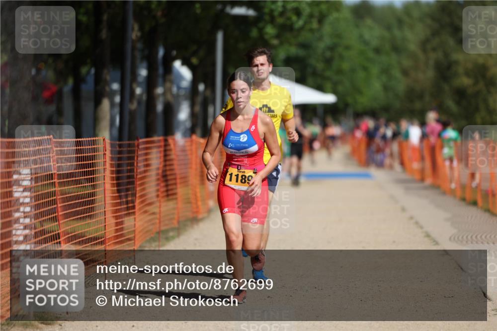 07.09.2025 - 19. Norderstedt Triathlon Michael Strokosch http://msf.ph/oto/8762699 07.09.2025 12:09:17 Laufen 228, 849, 1189 meine-sportfotos.de