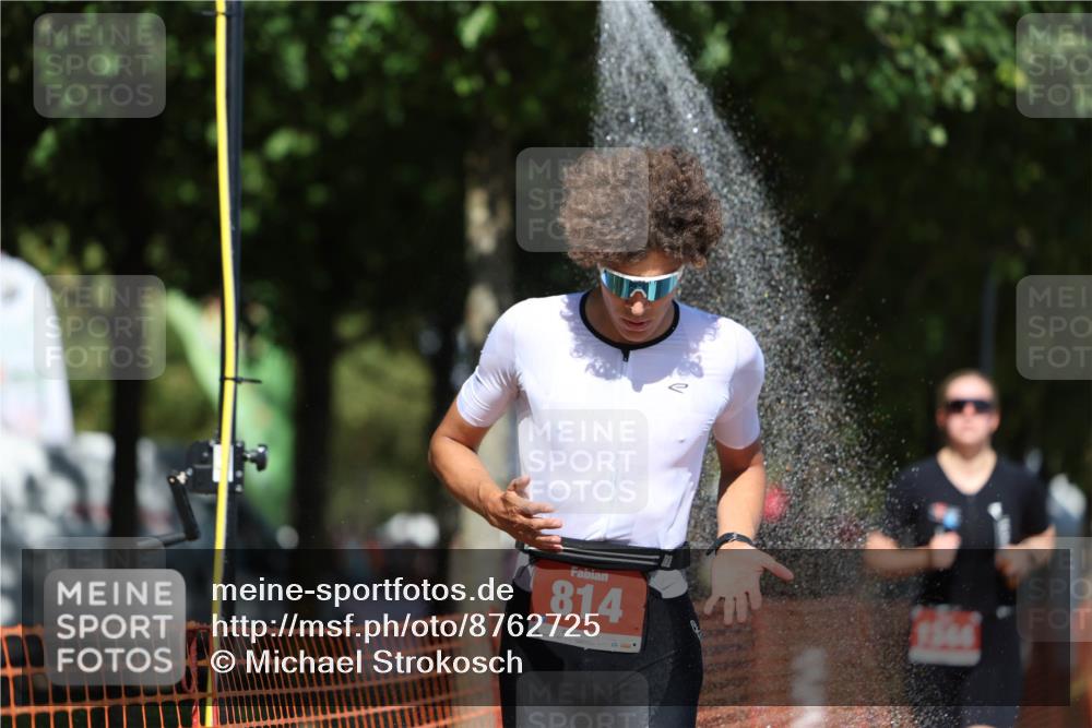 07.09.2025 - 19. Norderstedt Triathlon Michael Strokosch http://msf.ph/oto/8762725 07.09.2025 13:18:33 Laufen 814, 1344, 1354 meine-sportfotos.de