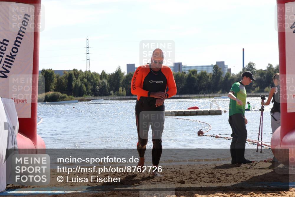 07.09.2025 - 19. Norderstedt Triathlon Luisa Fischer http://msf.ph/oto/8762726 07.09.2025 14:53:42 Schwimmen 956 meine-sportfotos.de
