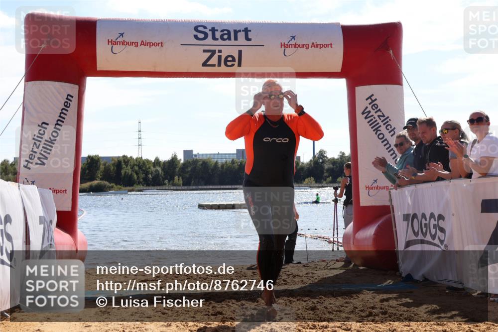 07.09.2025 - 19. Norderstedt Triathlon Luisa Fischer http://msf.ph/oto/8762746 07.09.2025 14:53:44 Schwimmen 956 meine-sportfotos.de