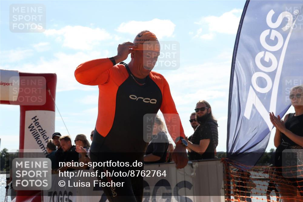 07.09.2025 - 19. Norderstedt Triathlon Luisa Fischer http://msf.ph/oto/8762764 07.09.2025 14:53:45 Schwimmen 956 meine-sportfotos.de