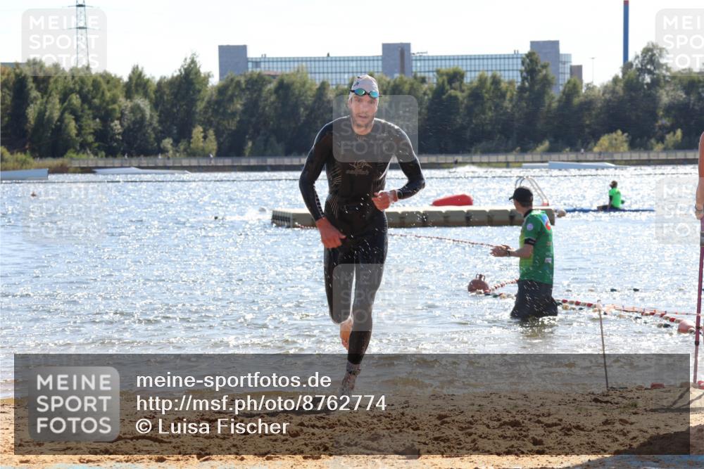 07.09.2025 - 19. Norderstedt Triathlon Luisa Fischer http://msf.ph/oto/8762774 07.09.2025 14:54:40 Schwimmen 1433 meine-sportfotos.de