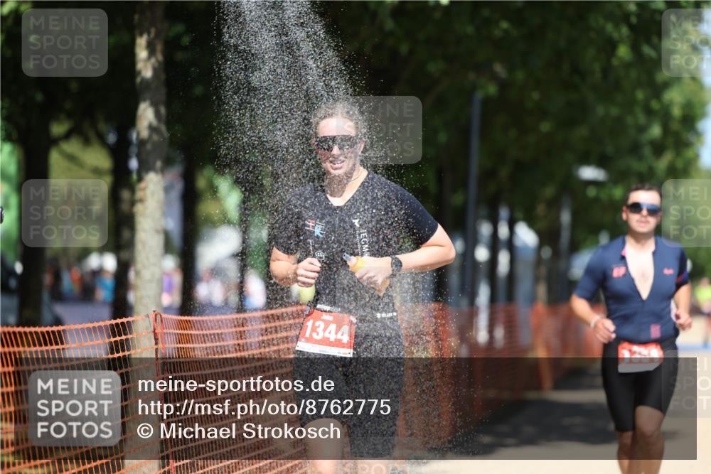 07.09.2025 - 19. Norderstedt Triathlon Michael Strokosch http://msf.ph/oto/8762775 07.09.2025 13:18:35 Laufen 712, 814, 1344, 1354 meine-sportfotos.de