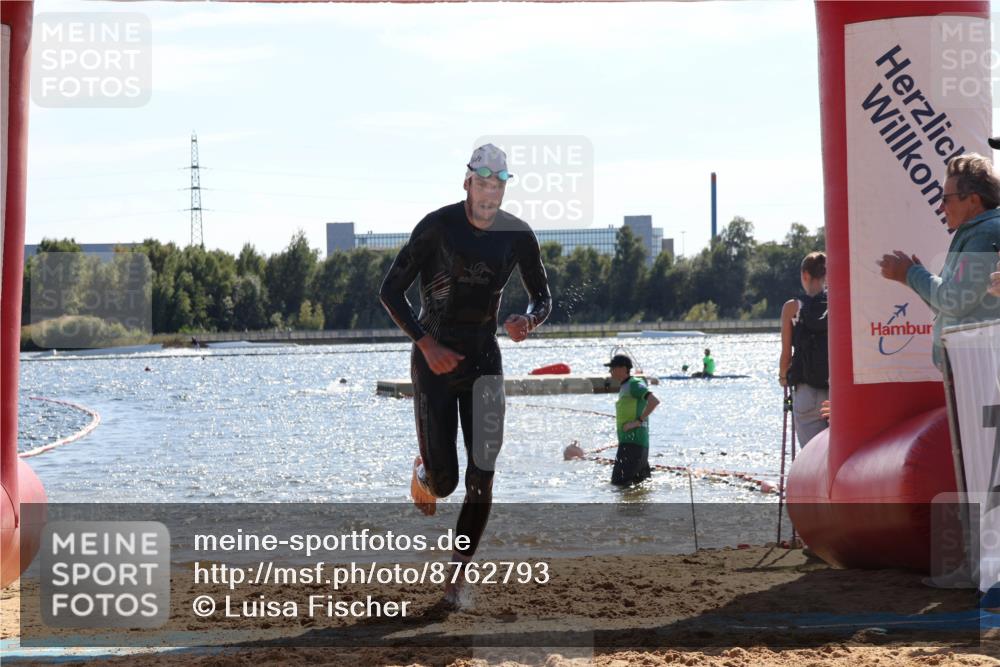 07.09.2025 - 19. Norderstedt Triathlon Luisa Fischer http://msf.ph/oto/8762793 07.09.2025 14:54:42 Schwimmen 1433 meine-sportfotos.de