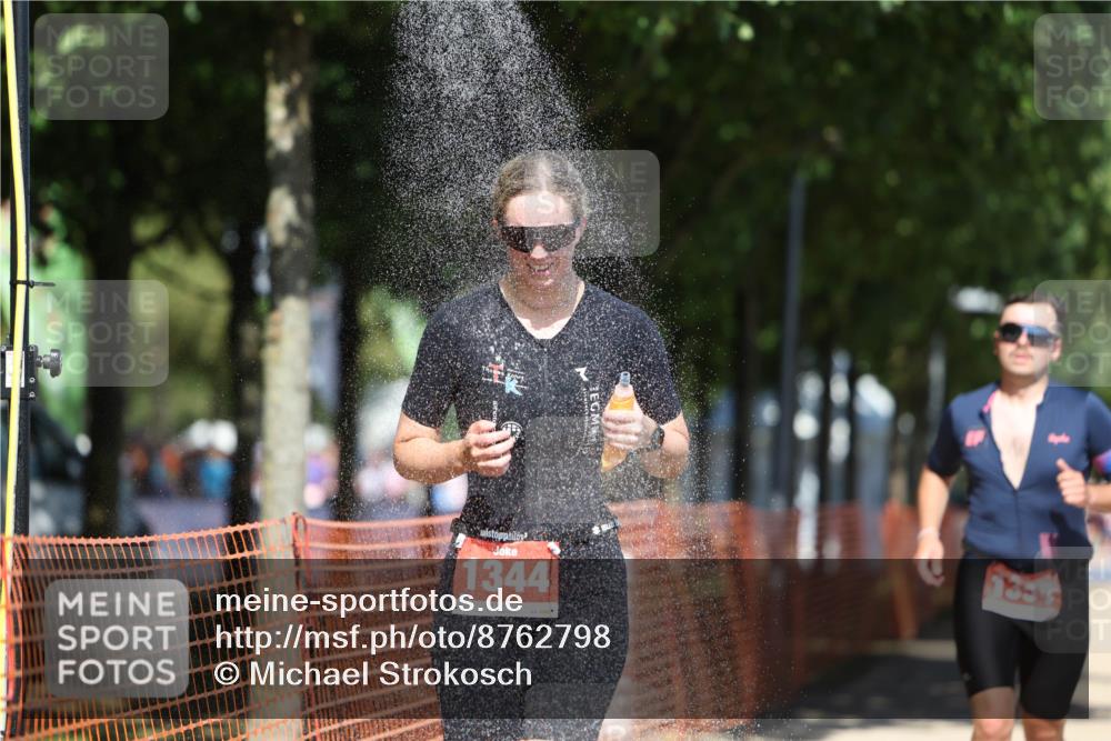 07.09.2025 - 19. Norderstedt Triathlon Michael Strokosch http://msf.ph/oto/8762798 07.09.2025 13:18:35 Laufen 712, 814, 1344, 1354 meine-sportfotos.de