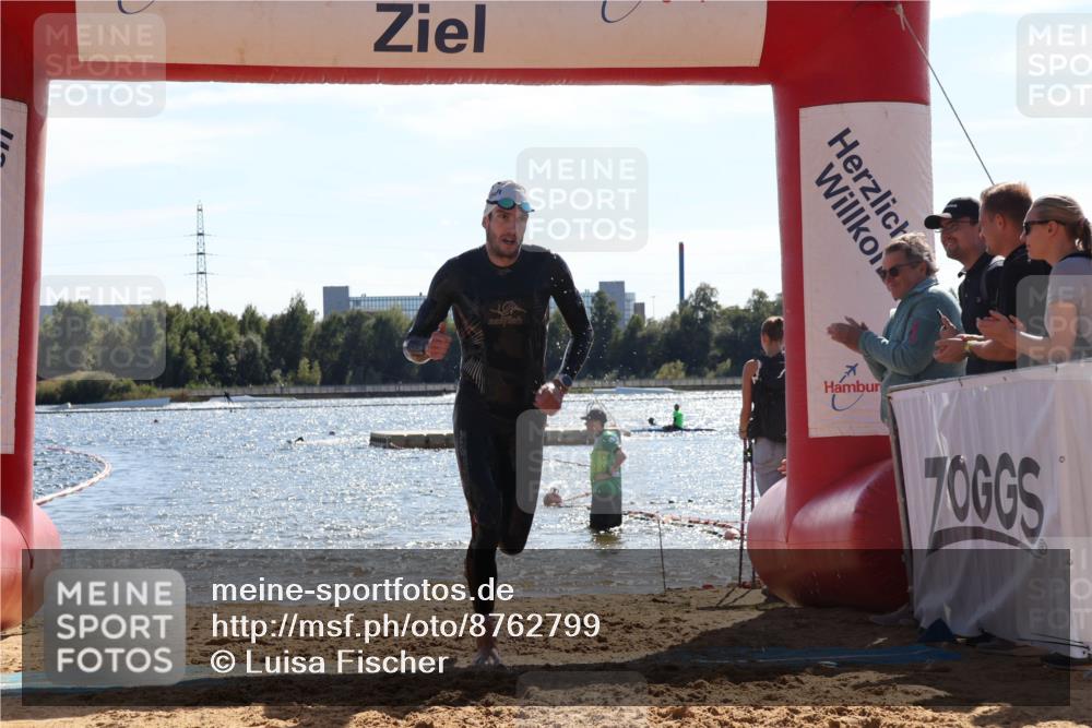 07.09.2025 - 19. Norderstedt Triathlon Luisa Fischer http://msf.ph/oto/8762799 07.09.2025 14:54:42 Schwimmen 1433 meine-sportfotos.de