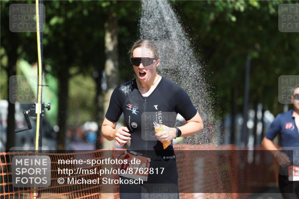 07.09.2025 - 19. Norderstedt Triathlon Michael Strokosch http://msf.ph/oto/8762817 07.09.2025 13:18:35 Laufen 712, 814, 1344, 1354 meine-sportfotos.de