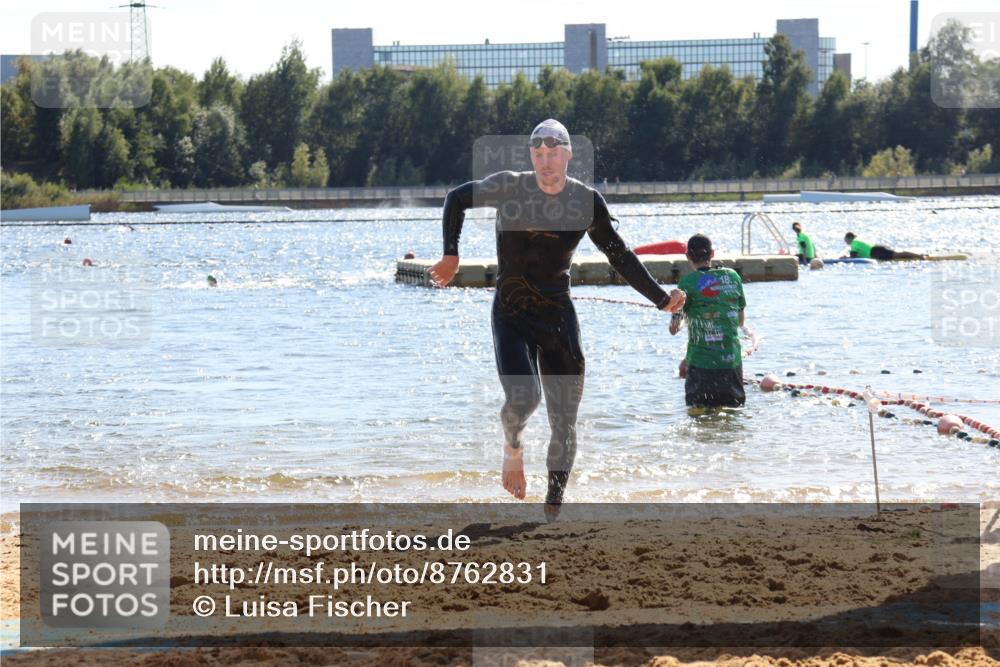 07.09.2025 - 19. Norderstedt Triathlon Luisa Fischer http://msf.ph/oto/8762831 07.09.2025 14:55:26 Schwimmen 402 meine-sportfotos.de