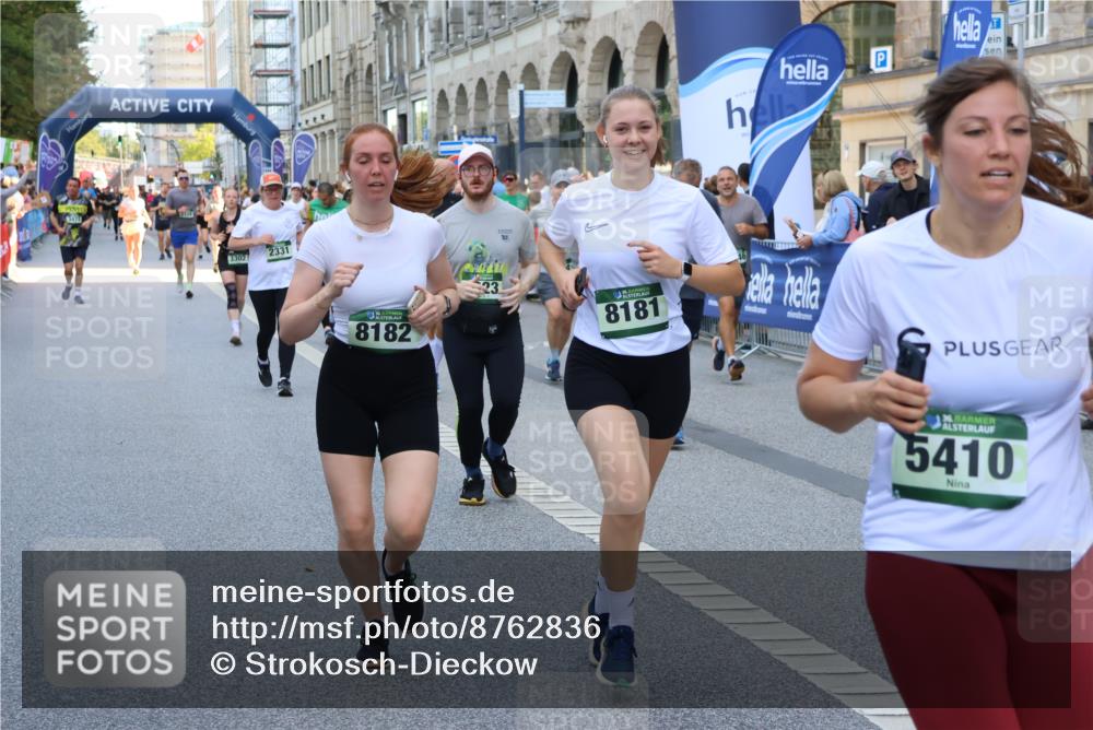 07.09.2025 - BARMER Alsterlauf Strokosch-Dieckow http://msf.ph/oto/8762836 07.09.2025 10:12:21 Ziel 2041, 2432, 2462, 2649, 3448, 3486, 3873, 3880, 3973, 4100, 4136, 4175, 4280, 4792, 4852, 5732, 5865, 5897, 5919, 8046, 8061, 8125, 8357 meine-sportfotos.de