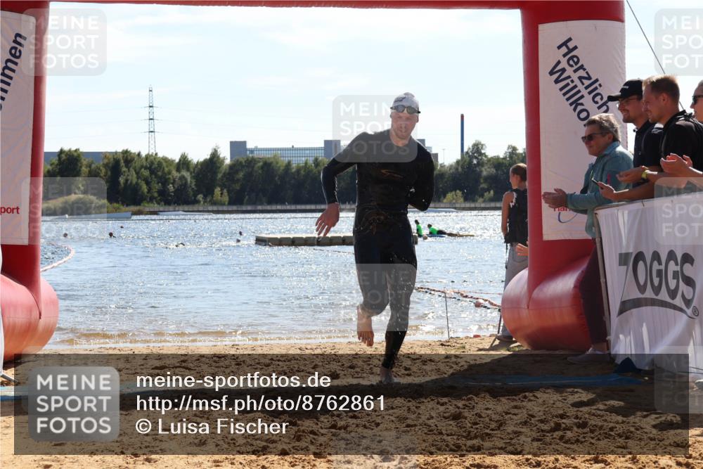 07.09.2025 - 19. Norderstedt Triathlon Luisa Fischer http://msf.ph/oto/8762861 07.09.2025 14:55:28 Schwimmen 402 meine-sportfotos.de