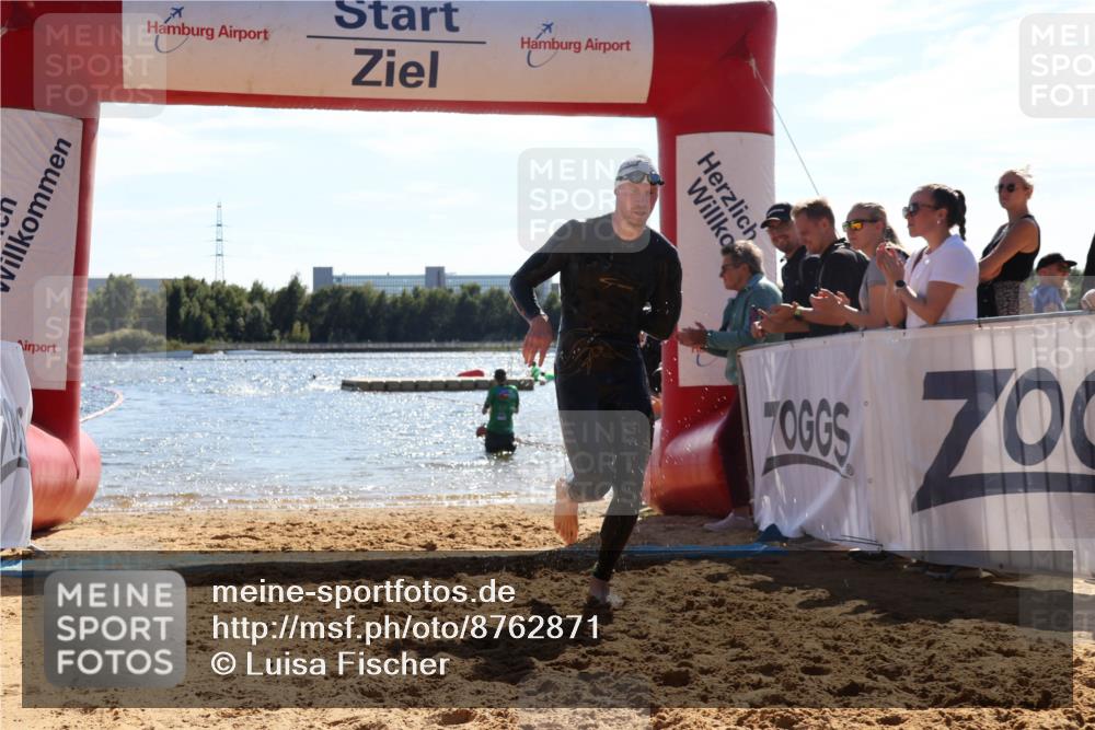 07.09.2025 - 19. Norderstedt Triathlon Luisa Fischer http://msf.ph/oto/8762871 07.09.2025 14:55:29 Schwimmen 402 meine-sportfotos.de