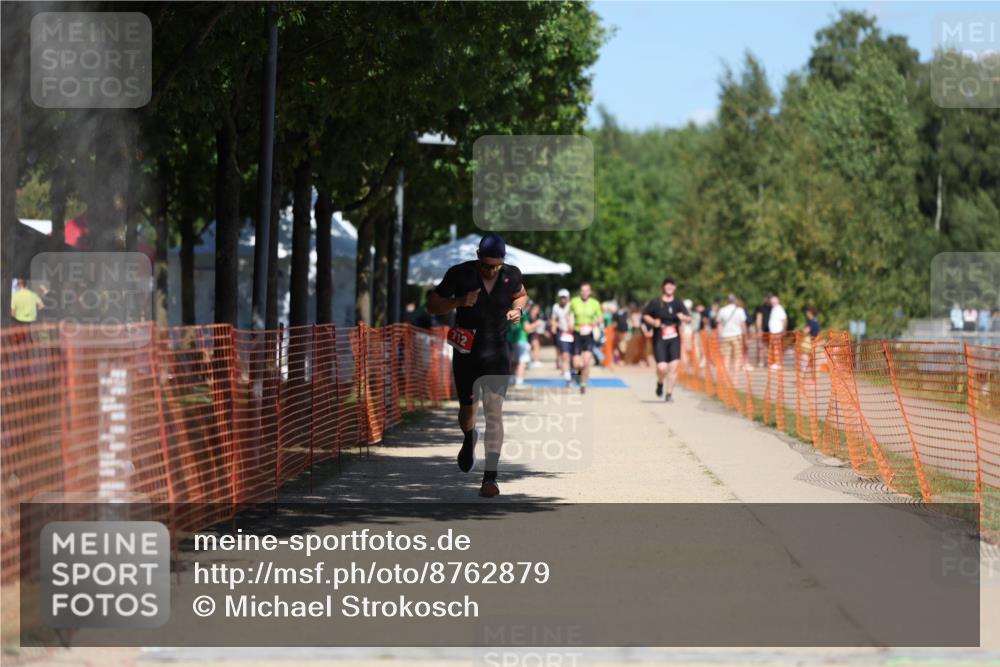 07.09.2025 - 19. Norderstedt Triathlon Michael Strokosch http://msf.ph/oto/8762879 07.09.2025 13:18:39 Laufen 712, 1354 meine-sportfotos.de
