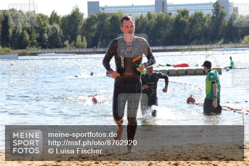 07.09.2025 - 19. Norderstedt Triathlon Luisa Fischer http://msf.ph/oto/8762920 07.09.2025 14:56:09 Schwimmen 431, 1526 meine-sportfotos.de