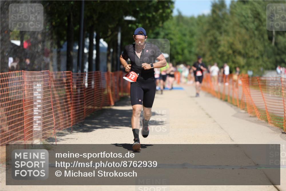 07.09.2025 - 19. Norderstedt Triathlon Michael Strokosch http://msf.ph/oto/8762939 07.09.2025 13:18:42 Laufen 712 meine-sportfotos.de