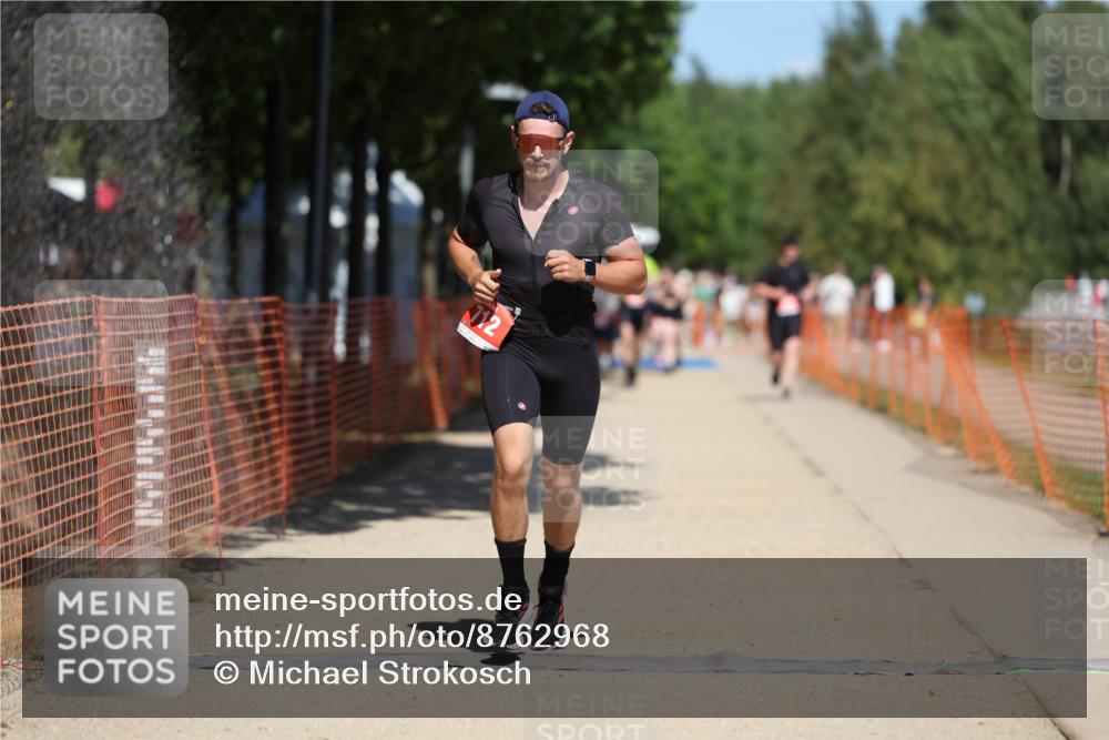 07.09.2025 - 19. Norderstedt Triathlon Michael Strokosch http://msf.ph/oto/8762968 07.09.2025 13:18:42 Laufen 712 meine-sportfotos.de