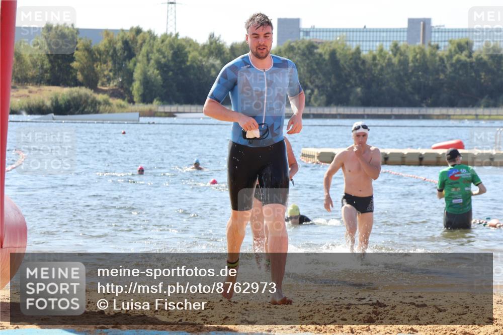 07.09.2025 - 19. Norderstedt Triathlon Luisa Fischer http://msf.ph/oto/8762973 07.09.2025 12:12:15 Schwimmen 153, 305, 853, 1295 meine-sportfotos.de