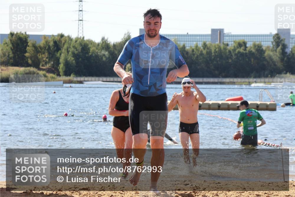 07.09.2025 - 19. Norderstedt Triathlon Luisa Fischer http://msf.ph/oto/8762993 07.09.2025 12:12:16 Schwimmen 153, 305, 853, 1295 meine-sportfotos.de