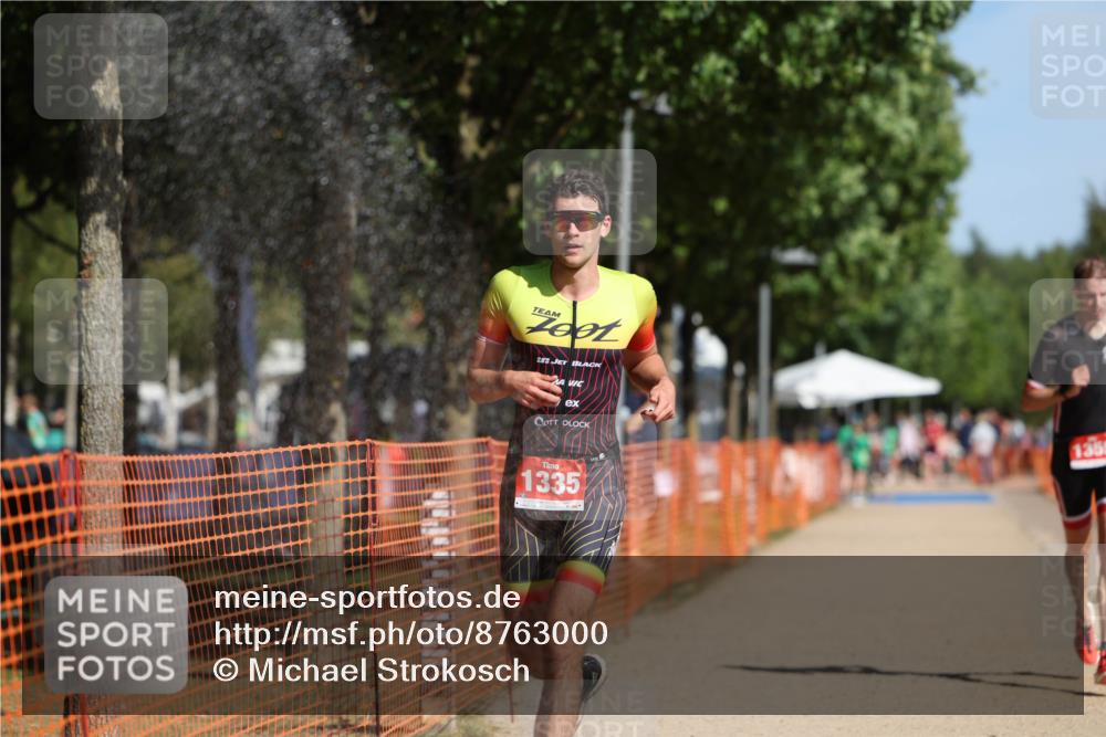 07.09.2025 - 19. Norderstedt Triathlon Michael Strokosch http://msf.ph/oto/8763000 07.09.2025 11:29:25 Laufen 1335, 1355 meine-sportfotos.de