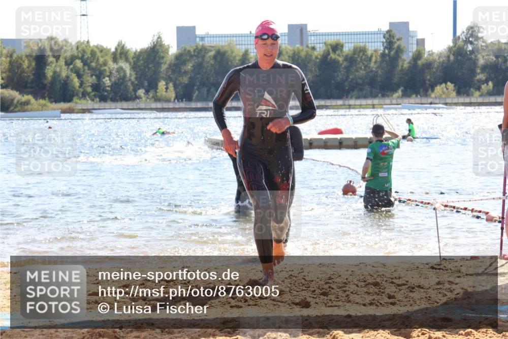 07.09.2025 - 19. Norderstedt Triathlon Luisa Fischer http://msf.ph/oto/8763005 07.09.2025 14:56:25 Schwimmen 1526, 1532, 1537 meine-sportfotos.de
