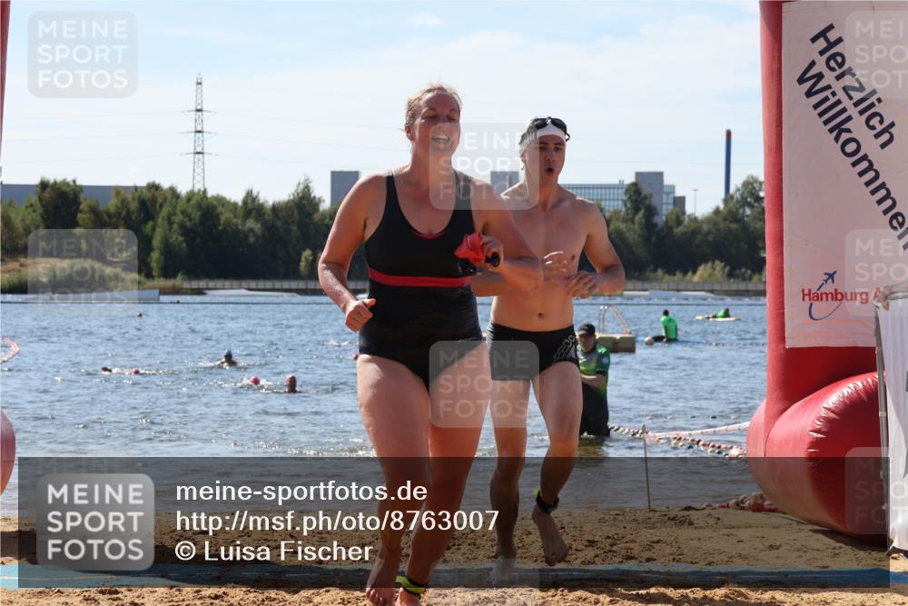 07.09.2025 - 19. Norderstedt Triathlon Luisa Fischer http://msf.ph/oto/8763007 07.09.2025 12:12:20 Schwimmen 153, 305, 1295 meine-sportfotos.de