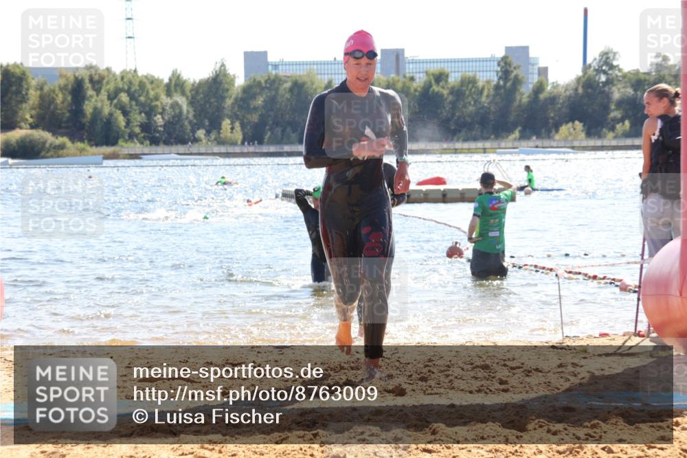 07.09.2025 - 19. Norderstedt Triathlon Luisa Fischer http://msf.ph/oto/8763009 07.09.2025 14:56:25 Schwimmen 1526, 1532, 1537 meine-sportfotos.de