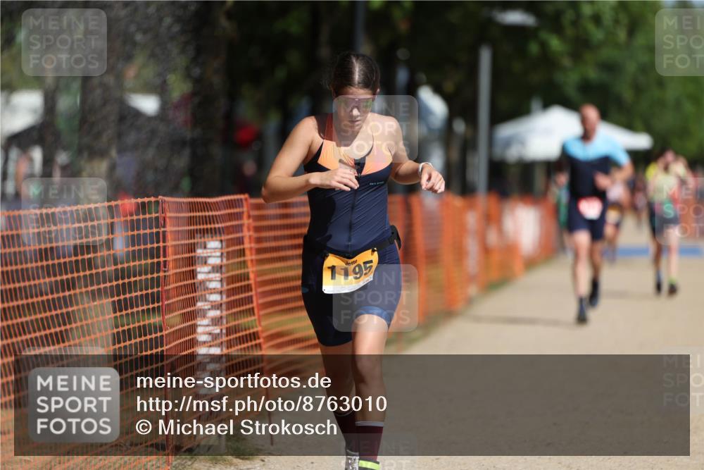 07.09.2025 - 19. Norderstedt Triathlon Michael Strokosch http://msf.ph/oto/8763010 07.09.2025 12:09:46 Laufen 1195, 1319 meine-sportfotos.de