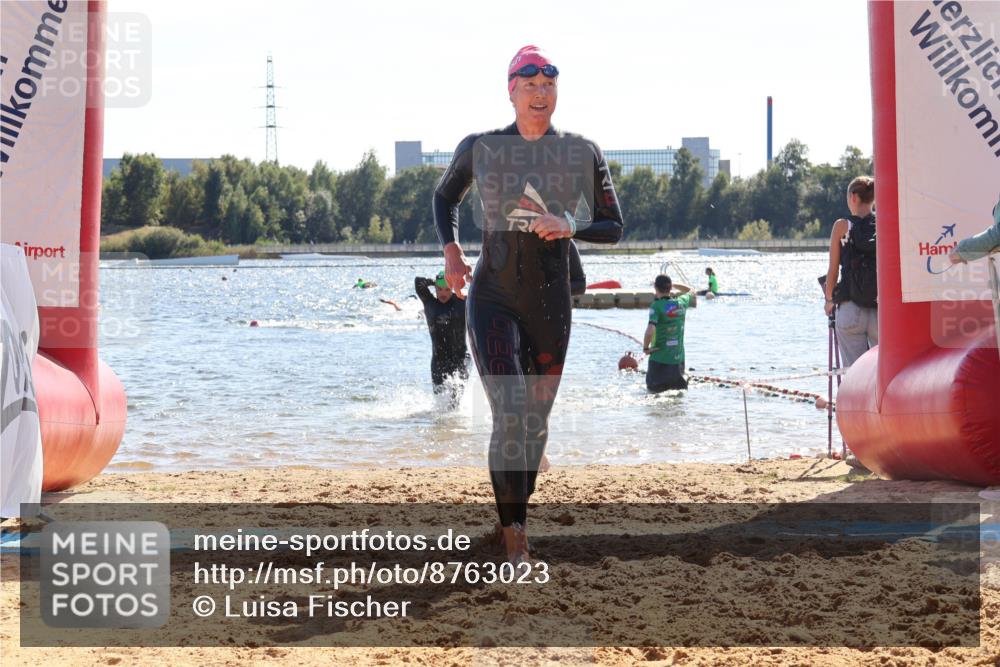 07.09.2025 - 19. Norderstedt Triathlon Luisa Fischer http://msf.ph/oto/8763023 07.09.2025 14:56:26 Schwimmen 1403, 1526, 1532, 1537 meine-sportfotos.de