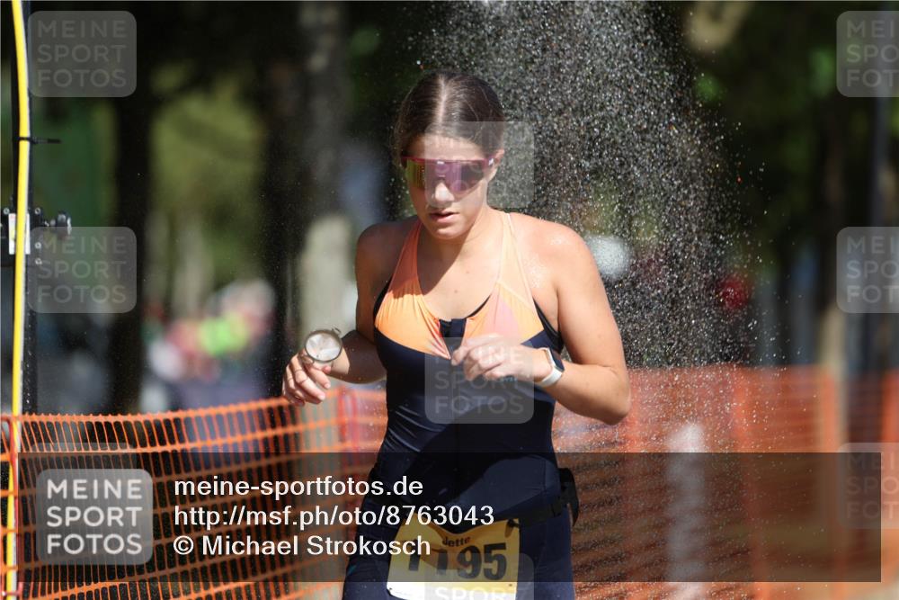 07.09.2025 - 19. Norderstedt Triathlon Michael Strokosch http://msf.ph/oto/8763043 07.09.2025 12:09:48 Laufen 1195, 1319 meine-sportfotos.de