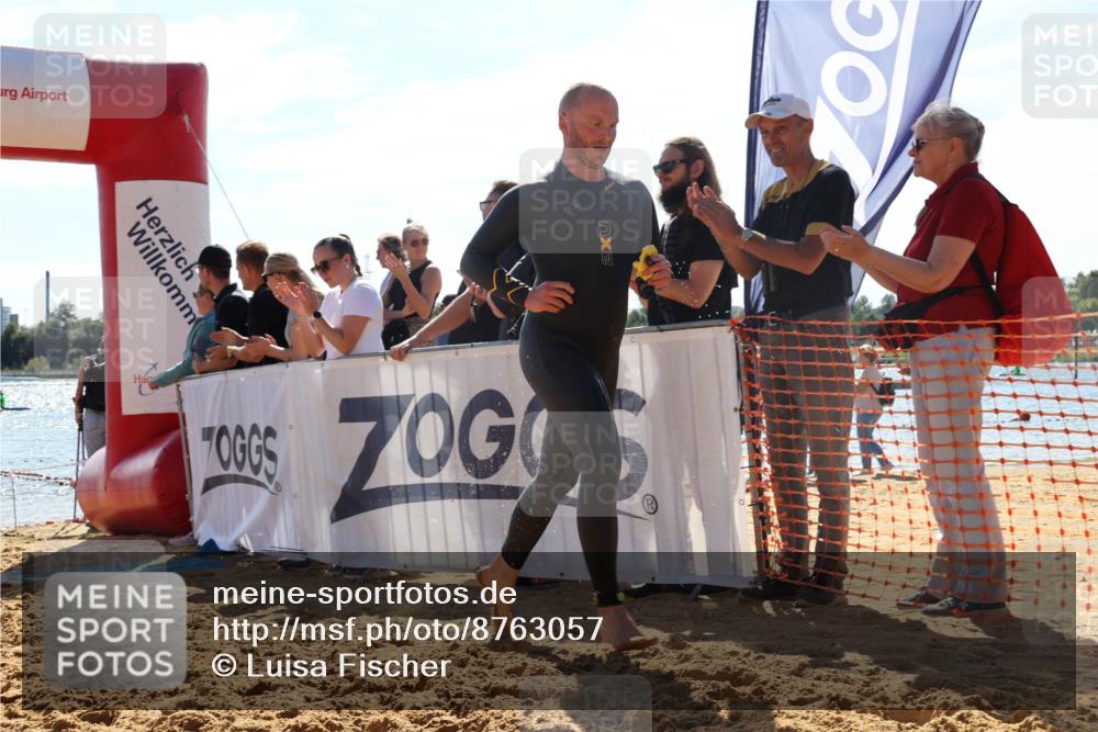 07.09.2025 - 19. Norderstedt Triathlon Luisa Fischer http://msf.ph/oto/8763057 07.09.2025 14:56:29 Schwimmen 1403, 1532, 1537 meine-sportfotos.de