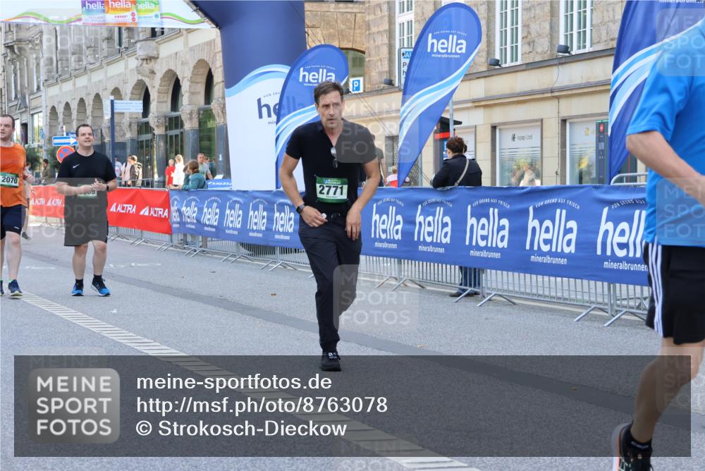 07.09.2025 - BARMER Alsterlauf Strokosch-Dieckow http://msf.ph/oto/8763078 07.09.2025 10:28:35 Ziel 3457, 3495, 3542, 3553, 3560, 4000, 4004, 4201, 4804 meine-sportfotos.de