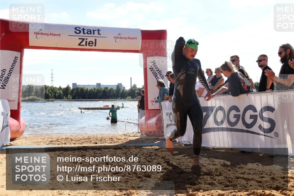 07.09.2025 - 19. Norderstedt Triathlon Luisa Fischer http://msf.ph/oto/8763089 07.09.2025 14:56:32 Schwimmen 1403, 1532, 1537 meine-sportfotos.de