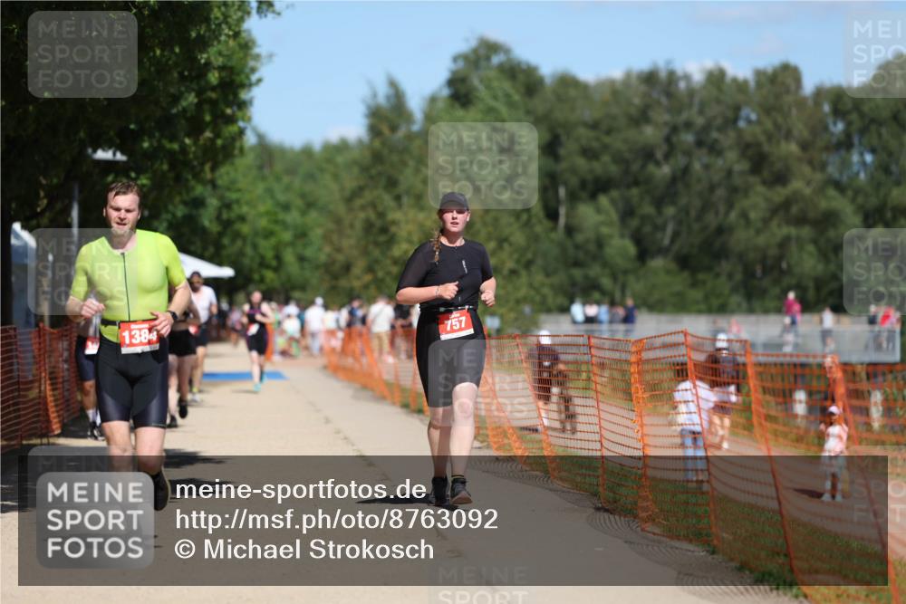 07.09.2025 - 19. Norderstedt Triathlon Michael Strokosch http://msf.ph/oto/8763092 07.09.2025 13:18:52 Laufen 757, 1384 meine-sportfotos.de