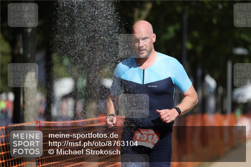 07.09.2025 - 19. Norderstedt Triathlon Michael Strokosch http://msf.ph/oto/8763104 07.09.2025 12:09:54 Laufen 860, 1153, 1197, 1319 meine-sportfotos.de