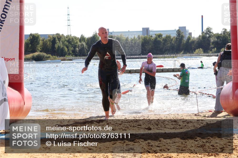 07.09.2025 - 19. Norderstedt Triathlon Luisa Fischer http://msf.ph/oto/8763111 07.09.2025 14:56:57 Schwimmen 416, 940, 946 meine-sportfotos.de