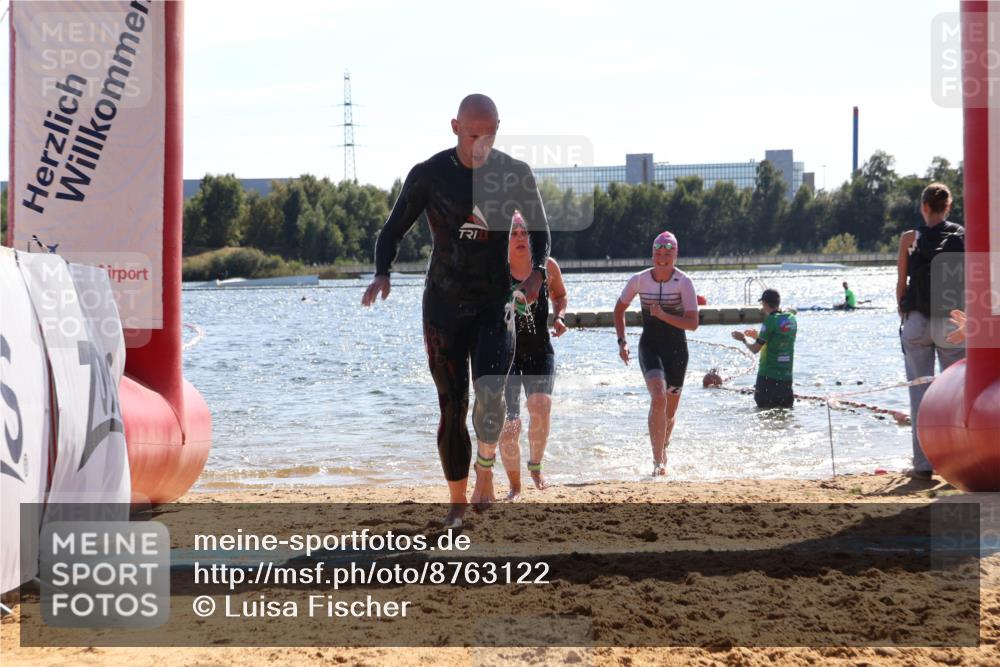 07.09.2025 - 19. Norderstedt Triathlon Luisa Fischer http://msf.ph/oto/8763122 07.09.2025 14:56:57 Schwimmen 416, 940, 946 meine-sportfotos.de