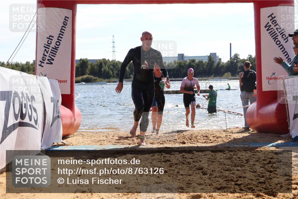07.09.2025 - 19. Norderstedt Triathlon Luisa Fischer http://msf.ph/oto/8763126 07.09.2025 14:56:58 Schwimmen 416, 940, 946 meine-sportfotos.de