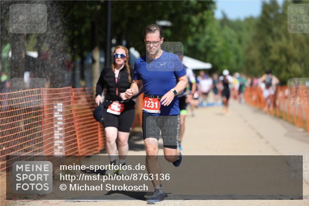 07.09.2025 - 19. Norderstedt Triathlon Michael Strokosch http://msf.ph/oto/8763136 07.09.2025 12:57:13 Laufen 259, 788, 852, 898, 1231 meine-sportfotos.de