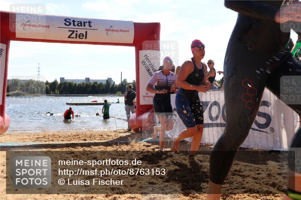 07.09.2025 - 19. Norderstedt Triathlon Luisa Fischer http://msf.ph/oto/8763153 07.09.2025 14:57:00 Schwimmen 416, 940, 946 meine-sportfotos.de