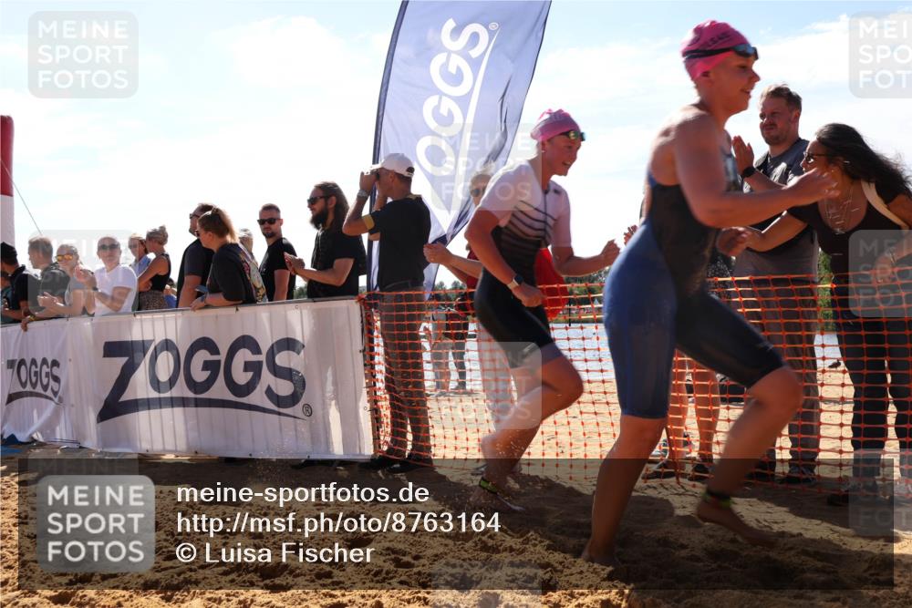 07.09.2025 - 19. Norderstedt Triathlon Luisa Fischer http://msf.ph/oto/8763164 07.09.2025 14:57:01 Schwimmen 416, 932, 940, 946 meine-sportfotos.de