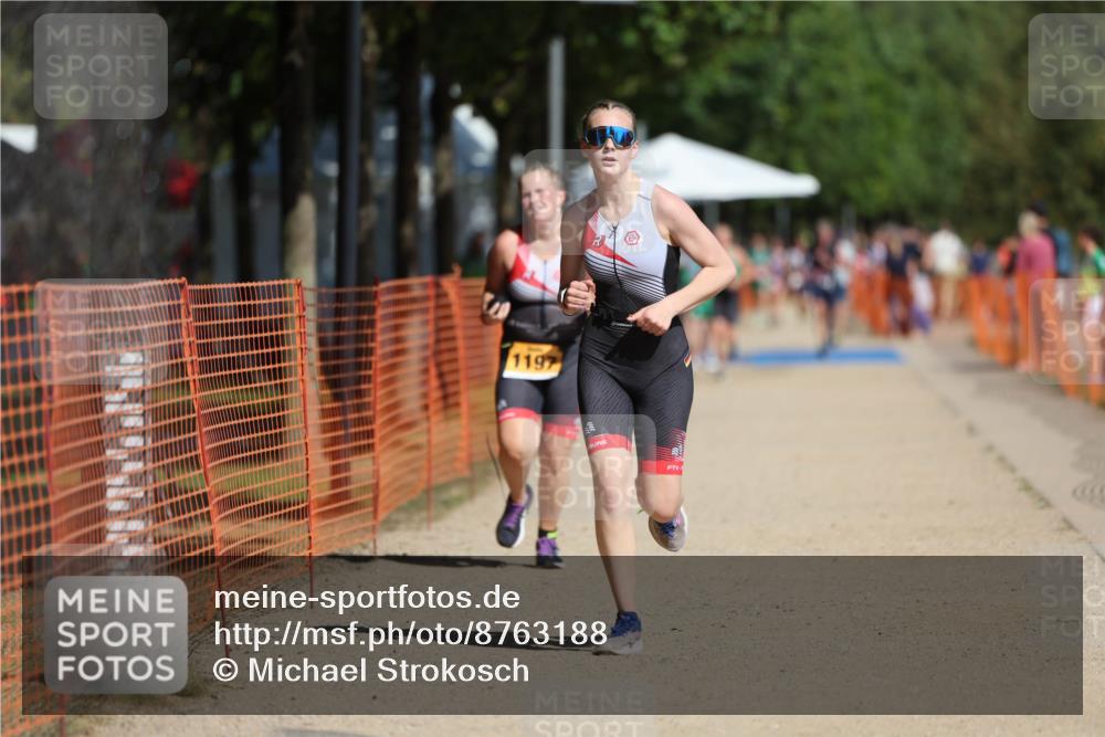 07.09.2025 - 19. Norderstedt Triathlon Michael Strokosch http://msf.ph/oto/8763188 07.09.2025 12:09:58 Laufen 860, 1153, 1197 meine-sportfotos.de
