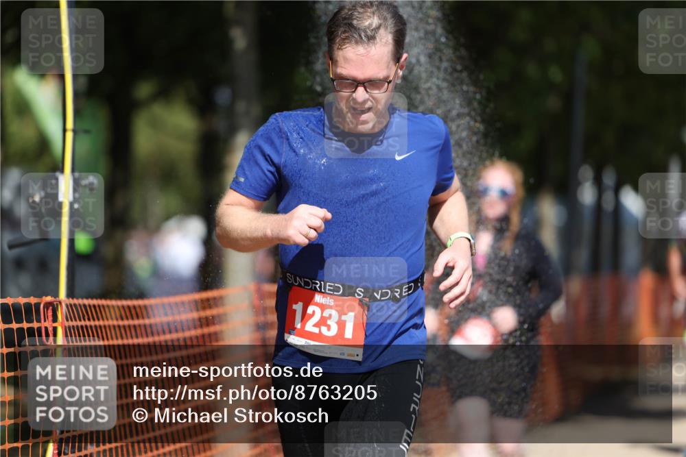 07.09.2025 - 19. Norderstedt Triathlon Michael Strokosch http://msf.ph/oto/8763205 07.09.2025 12:57:15 Laufen 852, 898, 1231, 1268, 1309 meine-sportfotos.de