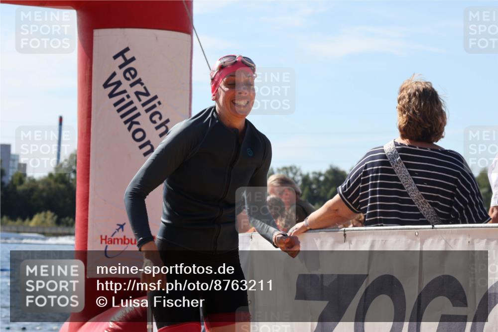 07.09.2025 - 19. Norderstedt Triathlon Luisa Fischer http://msf.ph/oto/8763211 07.09.2025 12:13:17 Schwimmen 1298 meine-sportfotos.de