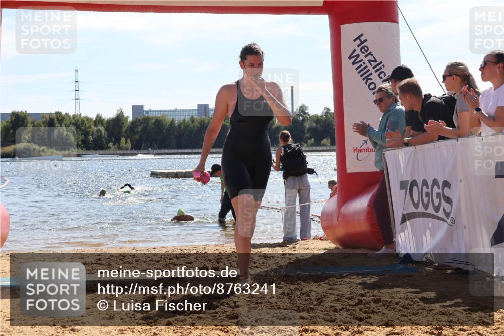 07.09.2025 - 19. Norderstedt Triathlon Luisa Fischer http://msf.ph/oto/8763241 07.09.2025 14:58:08 Schwimmen 949 meine-sportfotos.de
