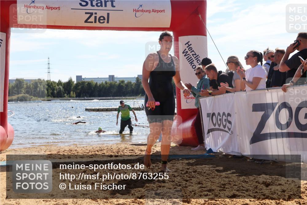 07.09.2025 - 19. Norderstedt Triathlon Luisa Fischer http://msf.ph/oto/8763255 07.09.2025 14:58:08 Schwimmen 949 meine-sportfotos.de