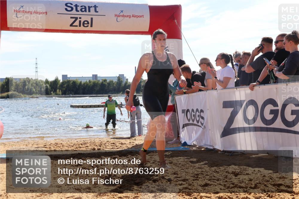 07.09.2025 - 19. Norderstedt Triathlon Luisa Fischer http://msf.ph/oto/8763259 07.09.2025 14:58:09 Schwimmen 949 meine-sportfotos.de