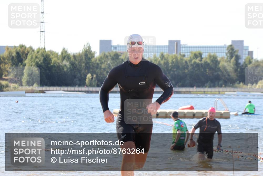 07.09.2025 - 19. Norderstedt Triathlon Luisa Fischer http://msf.ph/oto/8763264 07.09.2025 12:13:49 Schwimmen 277, 718 meine-sportfotos.de