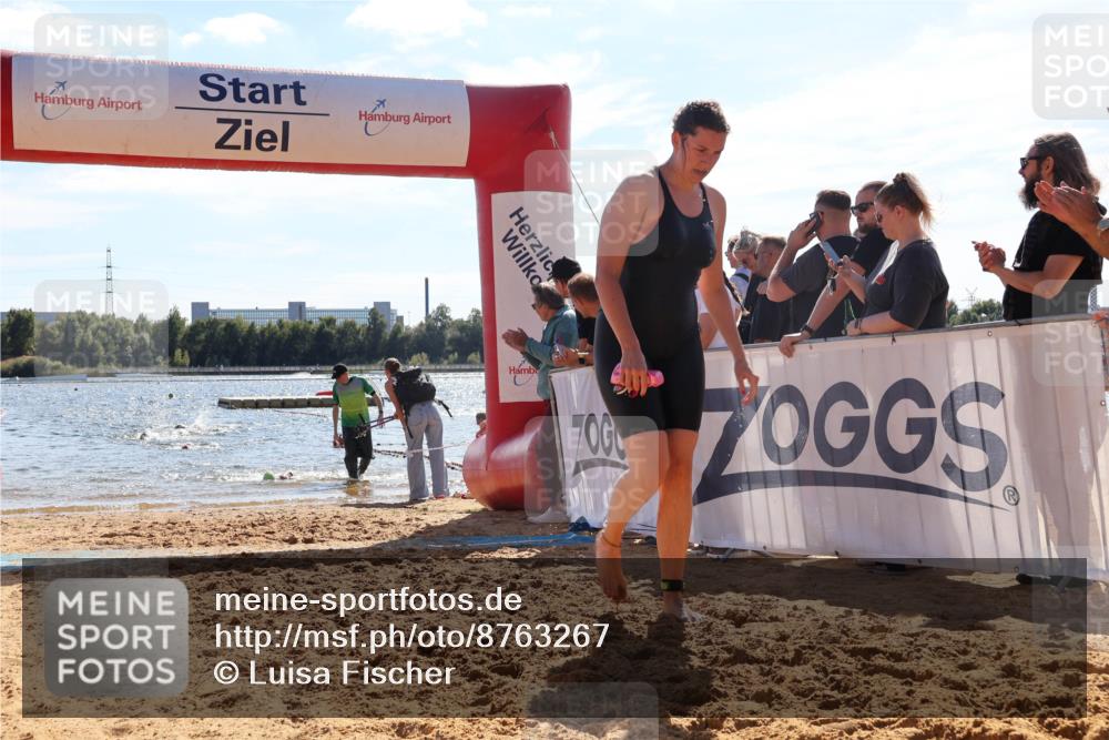 07.09.2025 - 19. Norderstedt Triathlon Luisa Fischer http://msf.ph/oto/8763267 07.09.2025 14:58:09 Schwimmen 949 meine-sportfotos.de