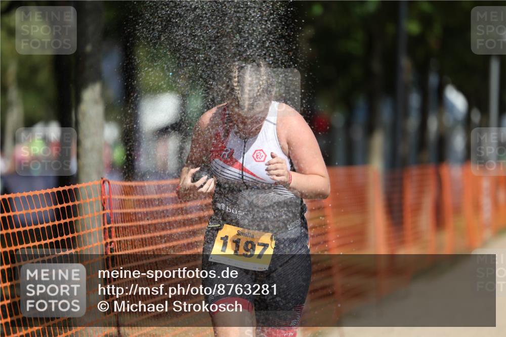 07.09.2025 - 19. Norderstedt Triathlon Michael Strokosch http://msf.ph/oto/8763281 07.09.2025 12:10:03 Laufen 1153, 1197 meine-sportfotos.de